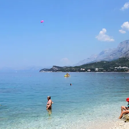 6806b * Tučepi