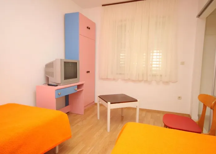 6806b Apartment